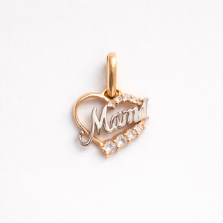 Dije Amor De Mamá Oro 18k (1.32gr / 1.7 cm x 1.3 cm)